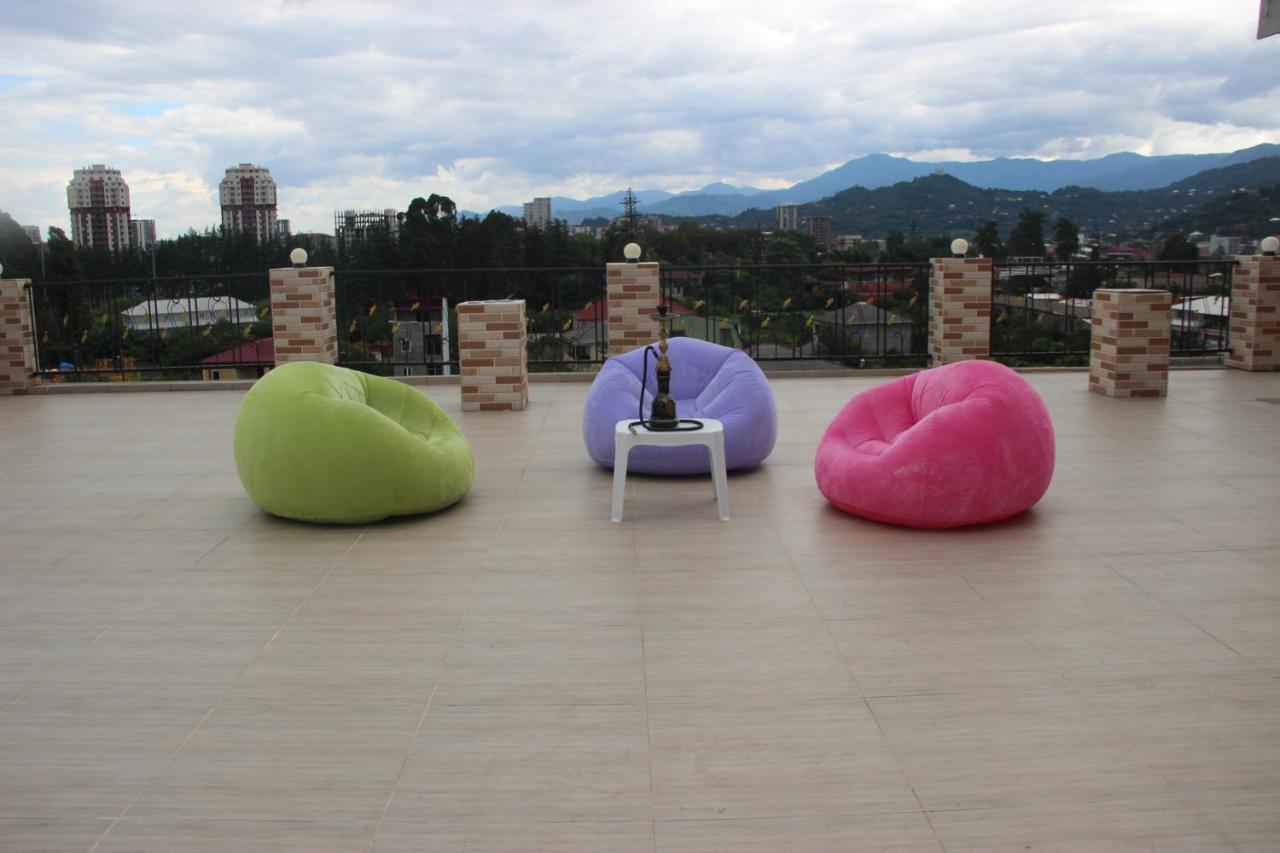 Hotel Wave Batumi Bagian luar foto