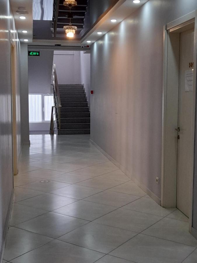 Hotel Wave Batumi Bagian luar foto