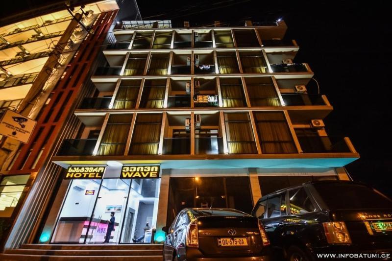 Hotel Wave Batumi Bagian luar foto